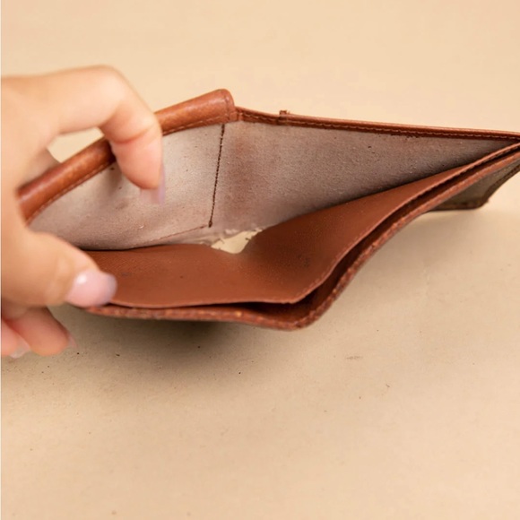 Louis Vuitton Monogram Multiple Wallet - Picture 8 of 9